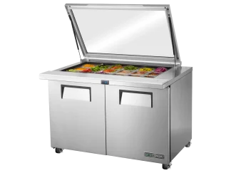 Table de préparation avec capot en verre, 18 bacs GN 1/6, 2 portes battantes pleines